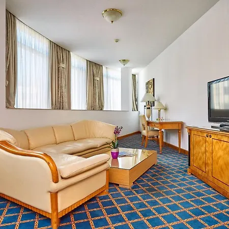Garni Master Otel